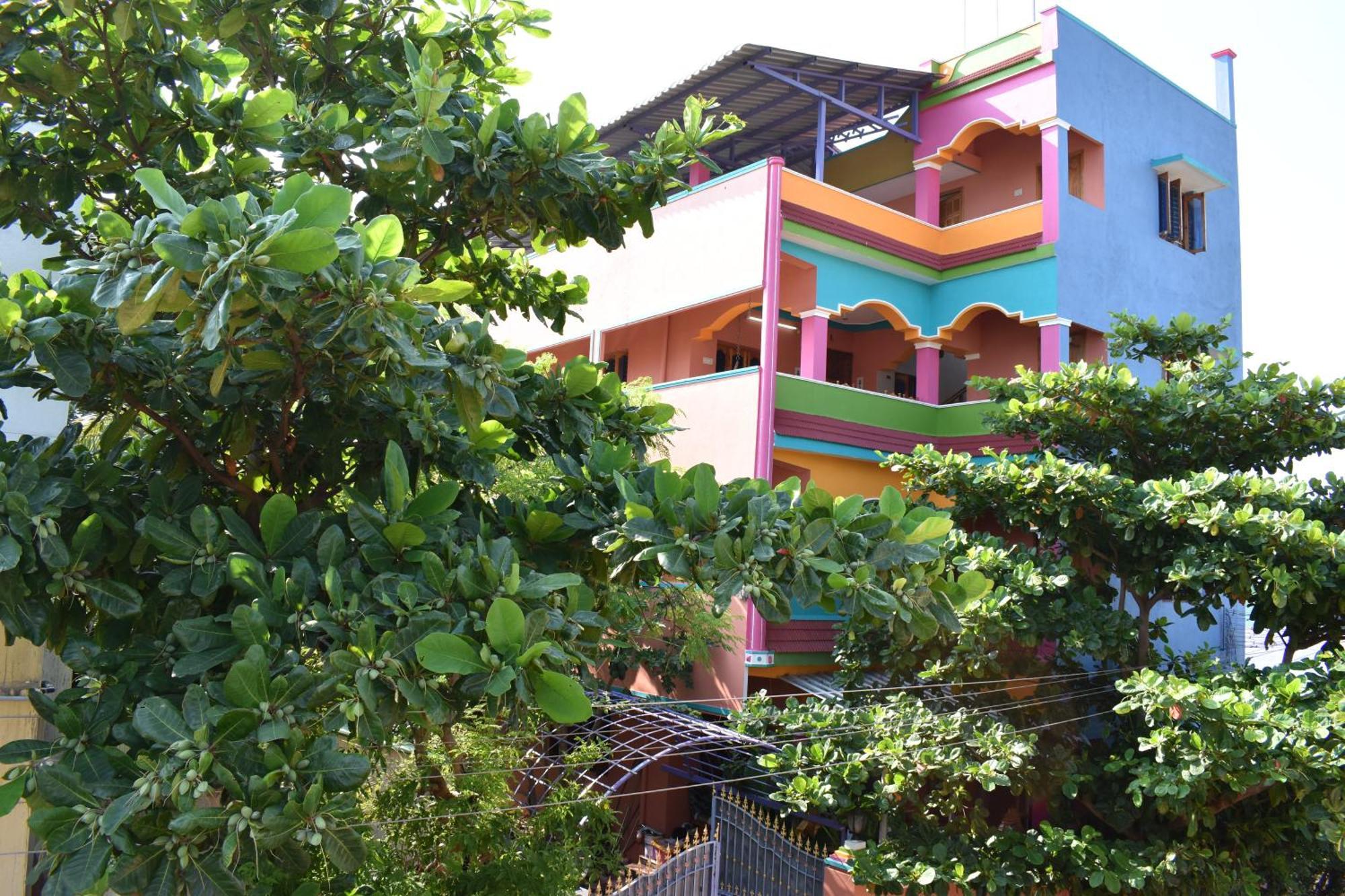 Rainbow Guest House Tiruvannāmalai المظهر الخارجي الصورة