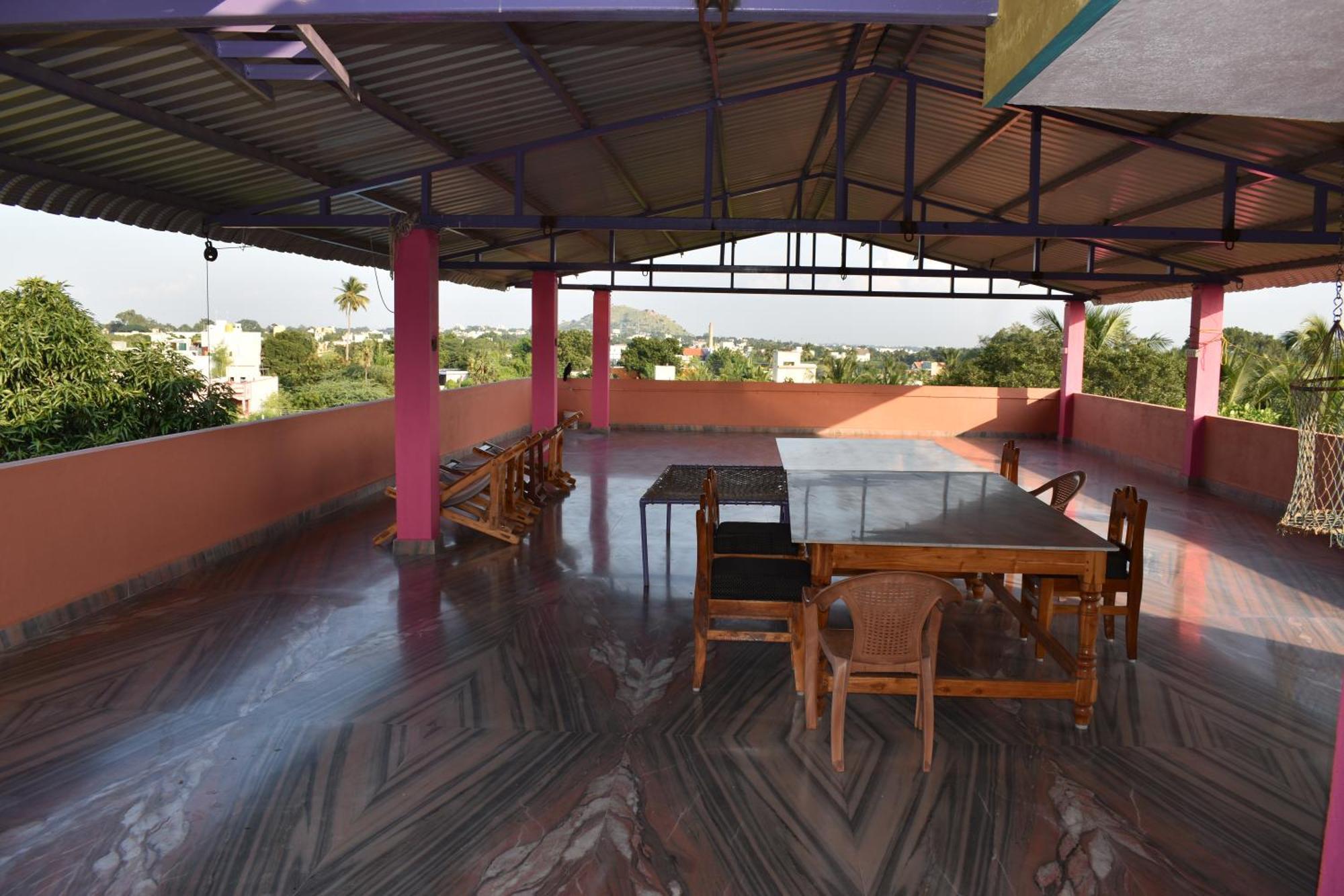 Rainbow Guest House Tiruvannāmalai المظهر الخارجي الصورة