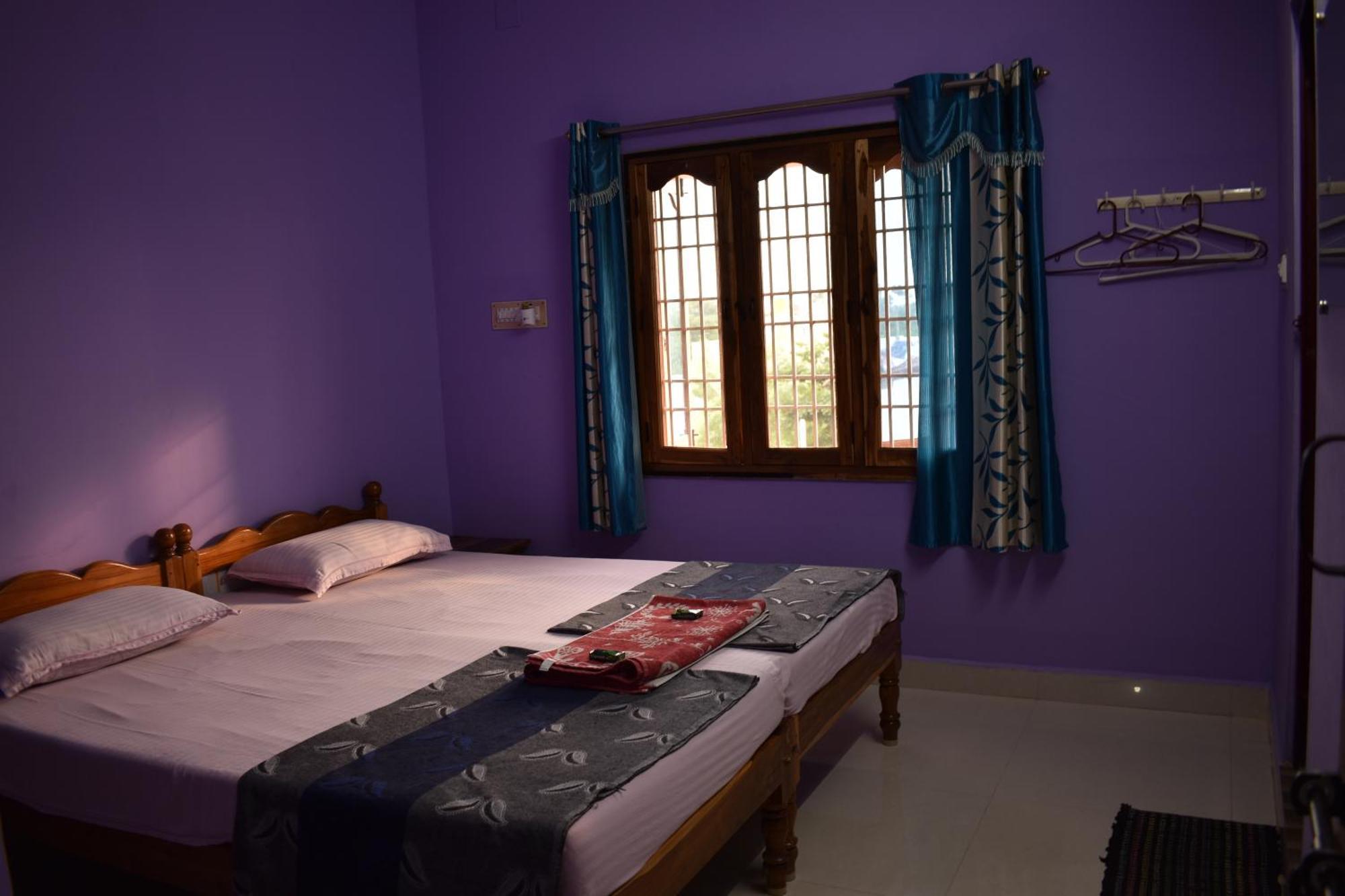 Rainbow Guest House Tiruvannāmalai المظهر الخارجي الصورة