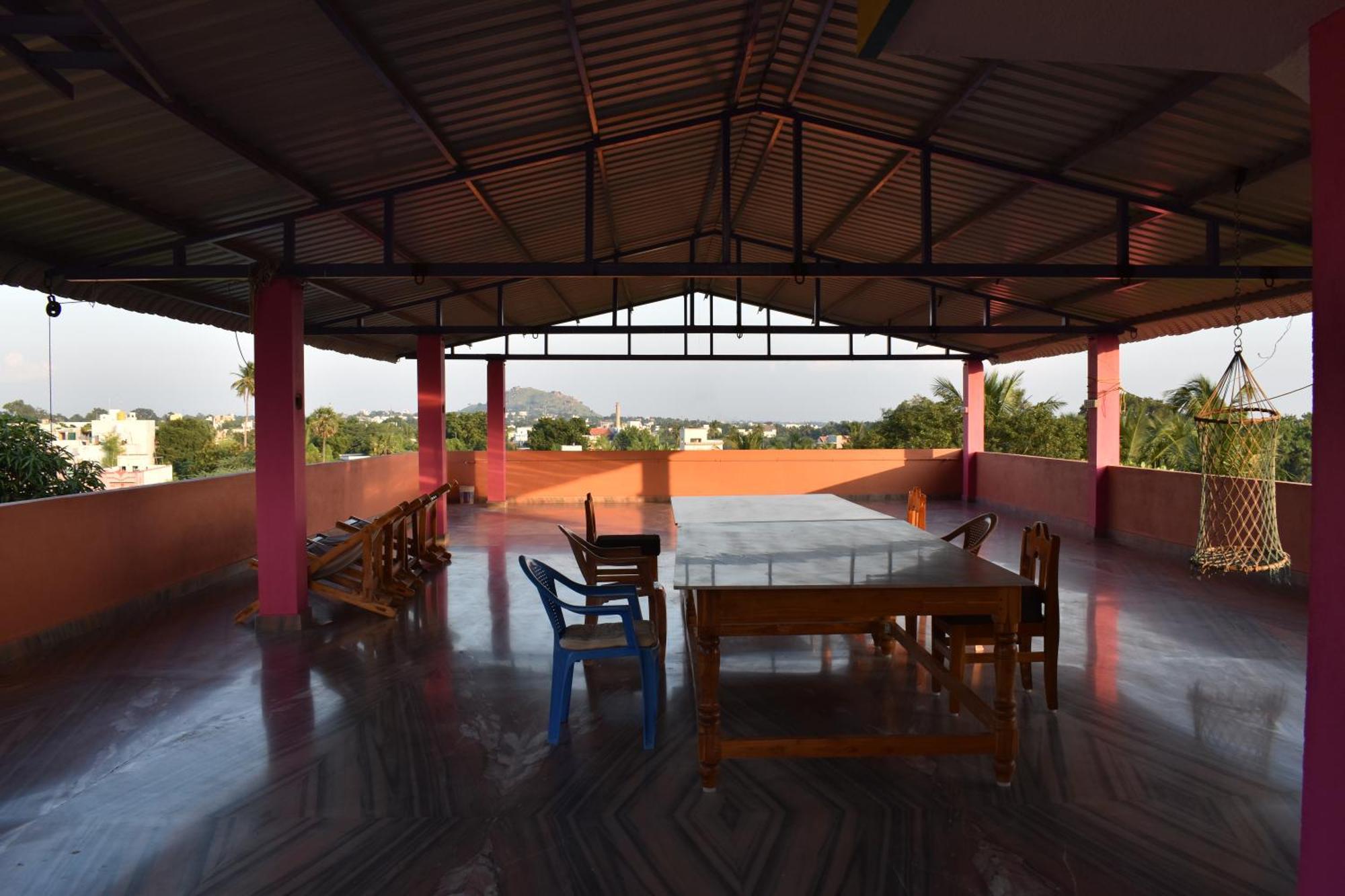 Rainbow Guest House Tiruvannāmalai المظهر الخارجي الصورة