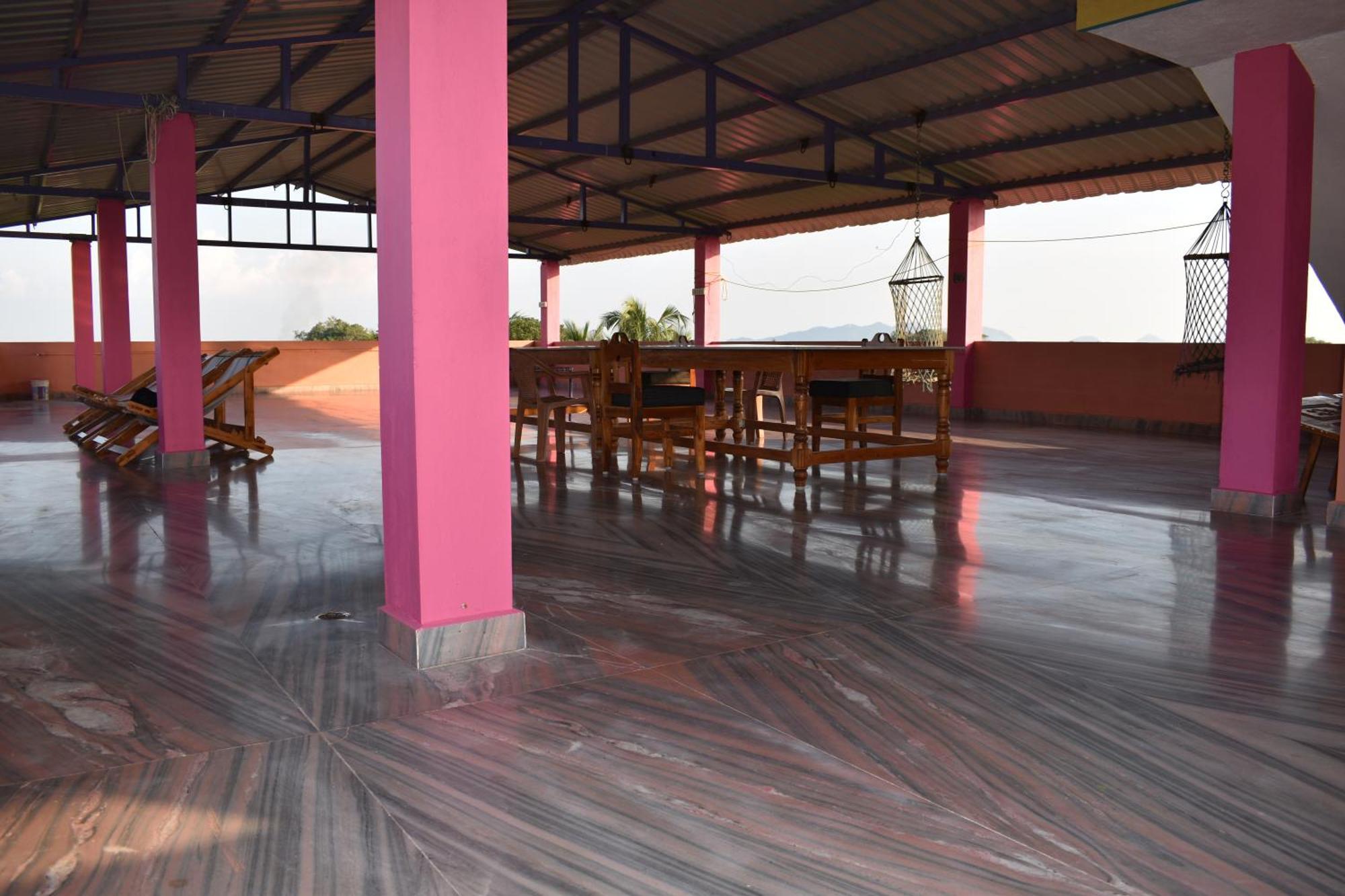 Rainbow Guest House Tiruvannāmalai المظهر الخارجي الصورة