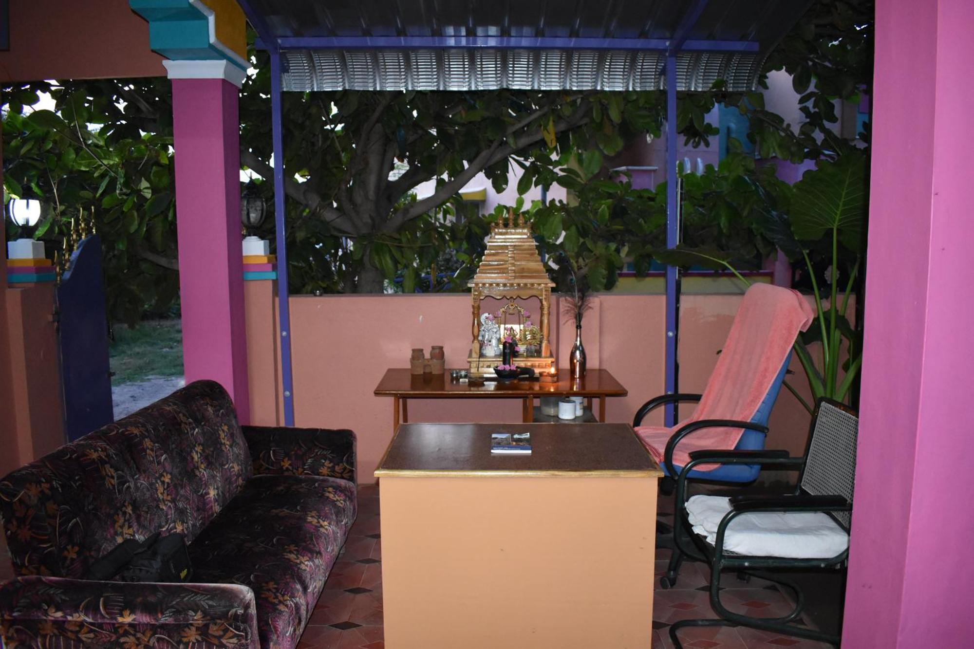 Rainbow Guest House Tiruvannāmalai المظهر الخارجي الصورة