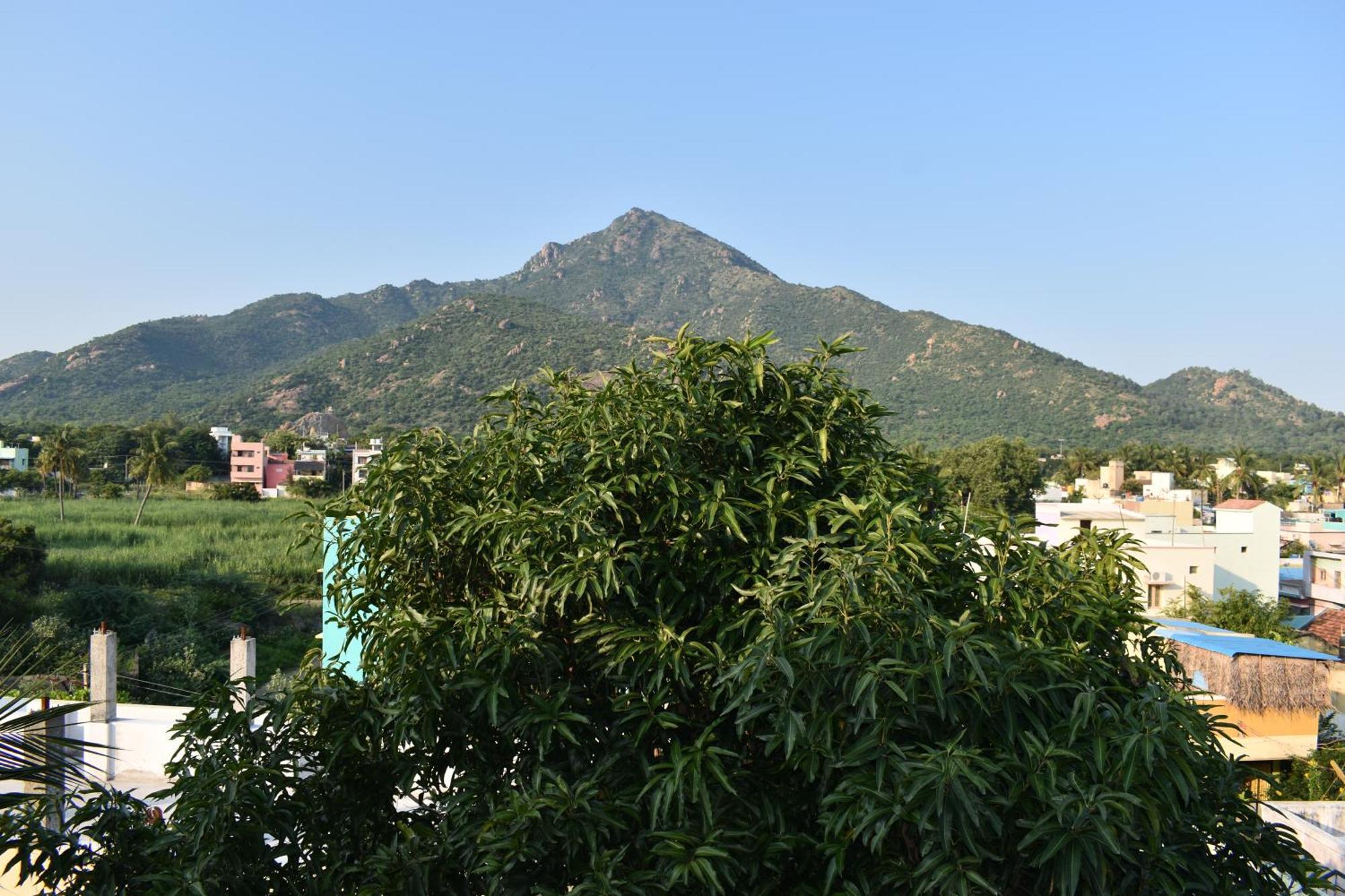 Rainbow Guest House Tiruvannāmalai المظهر الخارجي الصورة