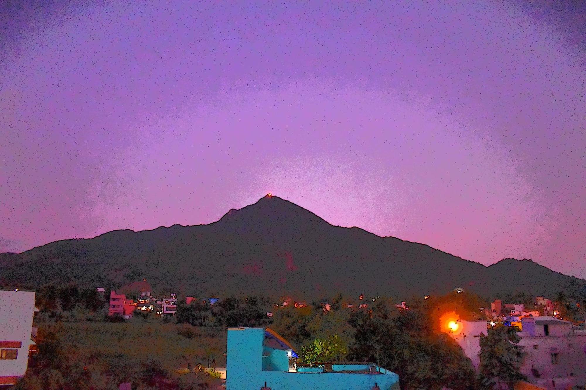 Rainbow Guest House Tiruvannāmalai المظهر الخارجي الصورة
